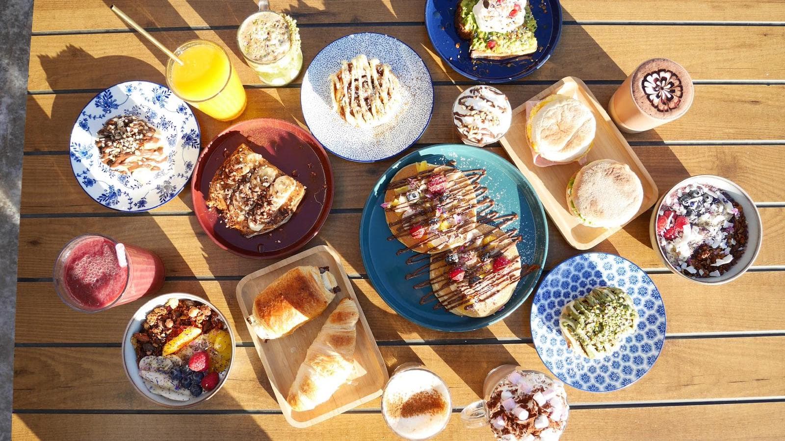 Latte art et ambiance coffee shop